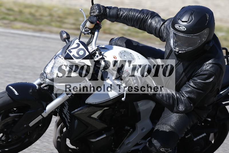 /05 07.04.2026 Cornu Master School ADR/Gruppe gruen/29